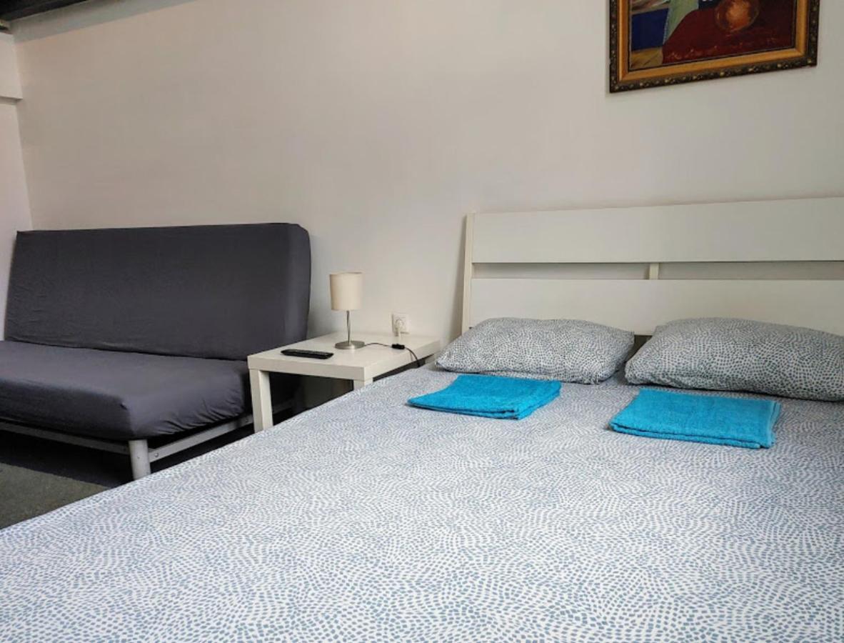 Sleepover Center Guestrooms Pensión 3*